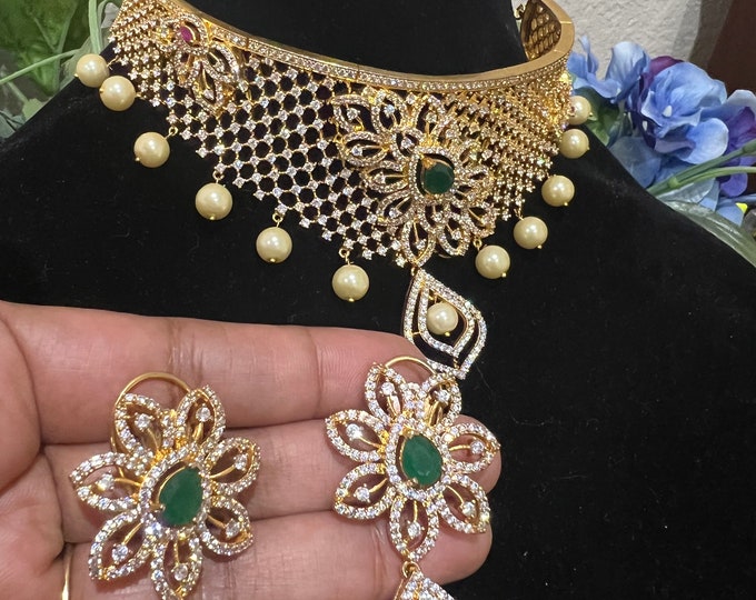 Gorgeous AD  Choker paired with earrings