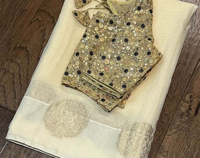 Beautiful combination Benarus  Gold Buti Border Silk Saree with Blouse 34-42 size