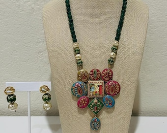 Green Beaded Kundan Mala Necklace with Earrings