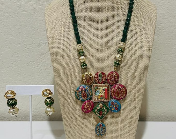 Green Beaded Kundan Mala Necklace with Earrings