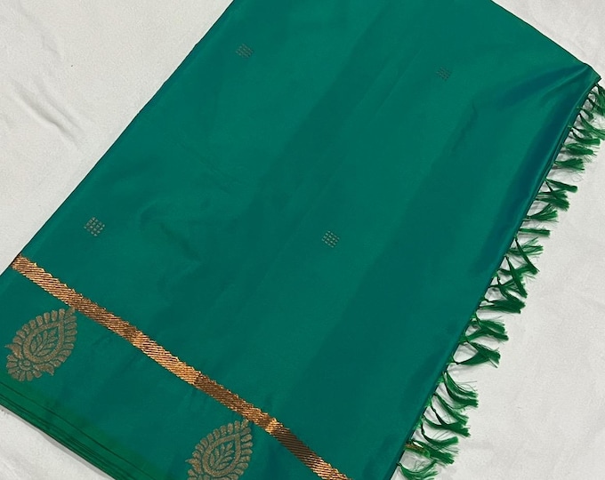 Handloom light weight silk saree with unstitched running  blouse