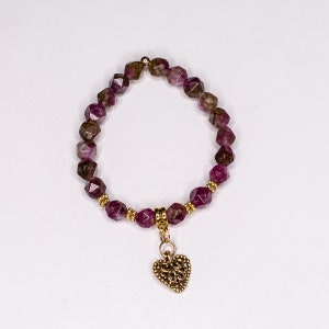 Bracelet Ruby in Zoisite with Heart Charm