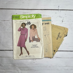 Simplicity 8162 - Size Small 10-12 -  1970&#39;s Vintage Sewing Pattern Cut & Complete- Misses Jiffy Knit Pullover Top and Skirt with Cowl Neck