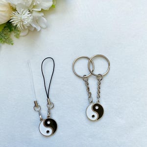 Yin-Yang Magnetic Keychain Set,Valentine&#39;s Day Gift,Matching Couples Gift Set,Best Friends,Anniversary,Promise Keychain,Matching Set