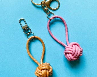 Handgefertigter geflochtener Leder-Schlüsselanhänger, Leder-Schlüsselhalter, Geschenk für Sie / Ihn, Leder-Clip-Schlüsselanhänger, Schlüssel-Organizer, Mini-Schlüsselanhänger, hergestellt in den USA