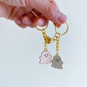 Cute Ghost Magnetic Heart Phone Charm,Matching Keychain,Matching Couples Gift Set,Best Friends,Anniversary,Cute Gift,Girlfriend/Boyfriend