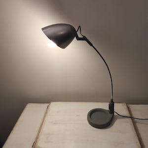 Veneta Lumi Randa Schreibtischlampe '80er Jahre, Vintage Schreibtischlampe, Made in Italy, Italienisches Design, 80er Jahre' Lampe