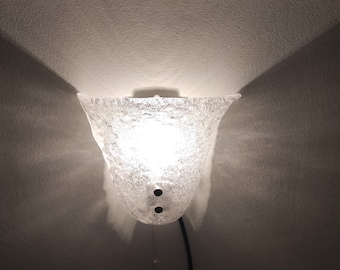 Vintage J.T. Kalmar Ice Glass Wall Sconce - Mid Century Modern Austrian Lighting