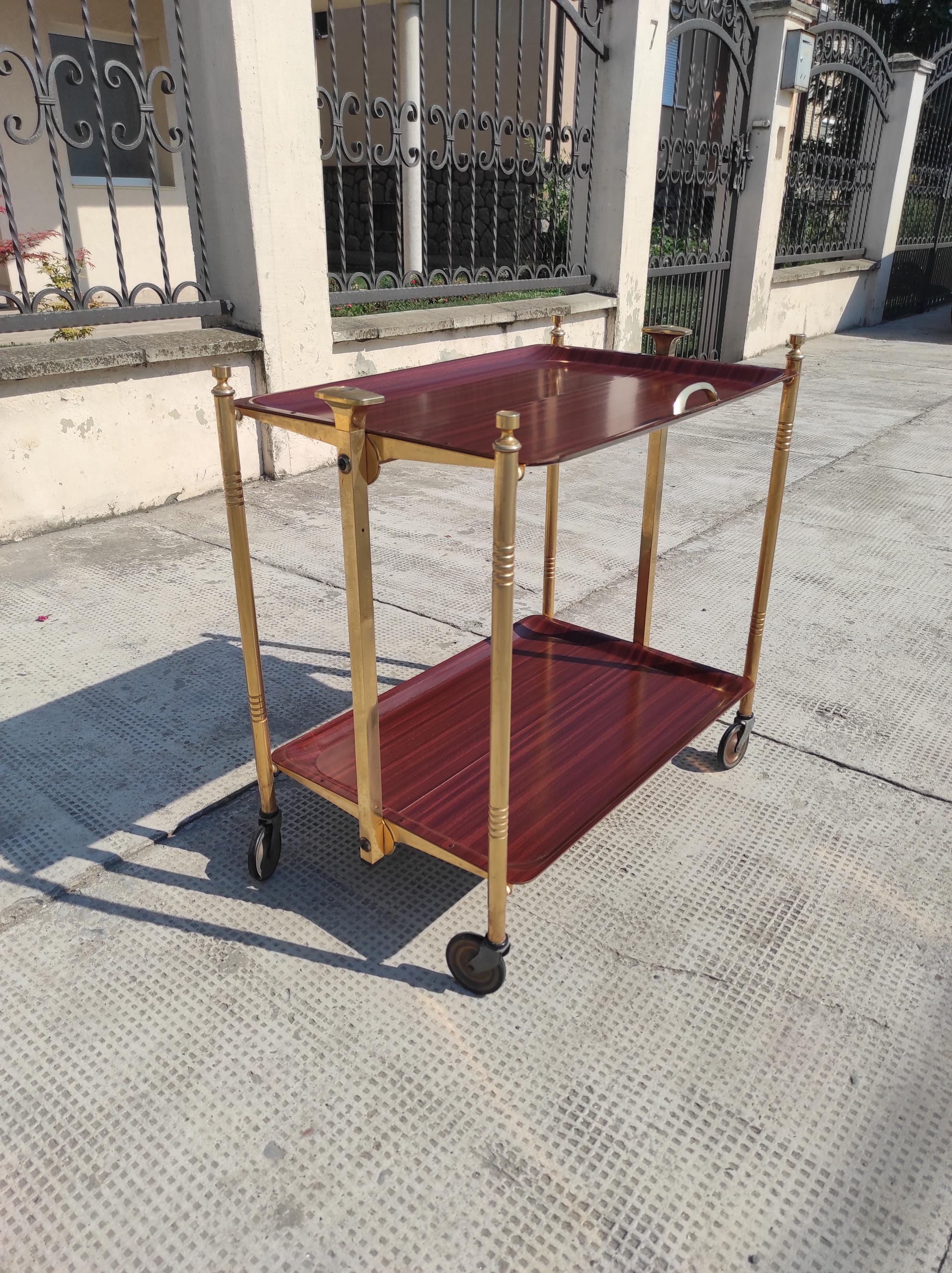 イタリアヴィンテージ - 真鍮とガラス天板のミッドセンチュリー サービングカート イタリアヴィンテージ - 真鍮とガラス天板のミッドセンチュリー