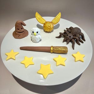 Wizard Cake Toppers: Handmade Fondant Magic Wand, Sorting Hat & Golden Snitch