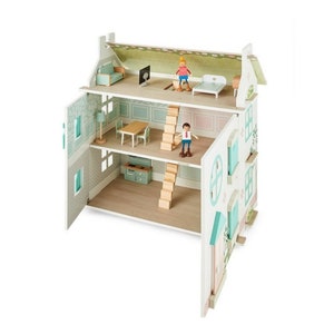 Personalised Wooden Dolls House & Accessories toy for girls image 3