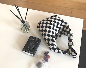 Handmade Organic Cotton Checkered Crochet Bag – Mini Tote