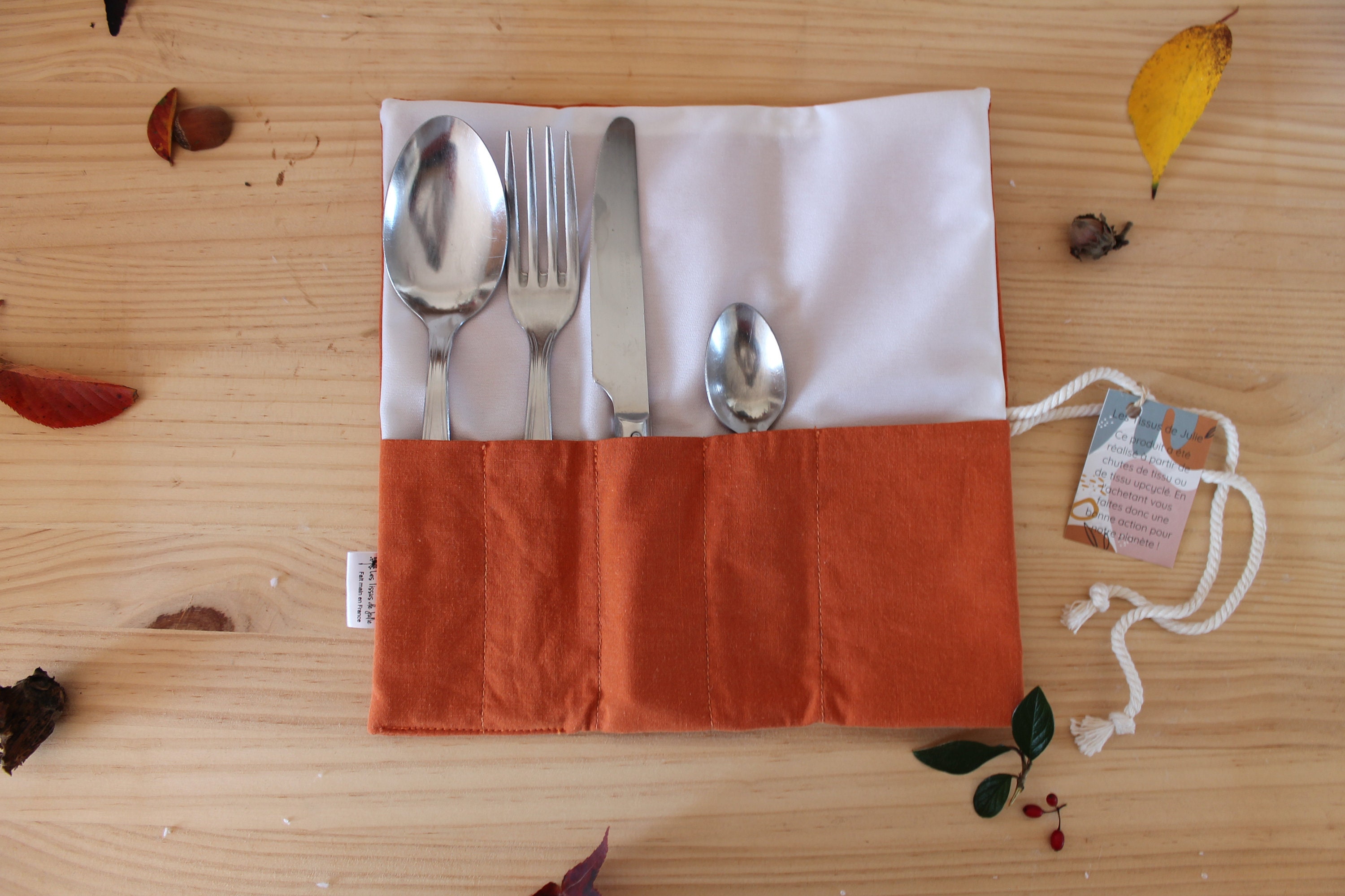 Range couverts orange