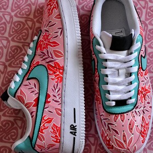 Flower-Power | Auf Bestellung | Luftwaffe 1 tief AF1 Brauch | 100% handbemalt | benutzerdefinierte Turnschuhe |