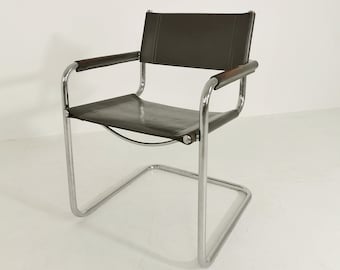 Chaise de bureau originale grise Bauhaus par Mart Stam et Marcel Breuer pour Fasem Italie 1980