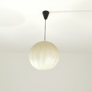 Extra large Cocoon Big Ball ceiling lamp in very good original vintage condition