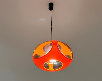 Suspension « OVNI » orange de style futuriste, par Massive, fabricant belge des années 1970