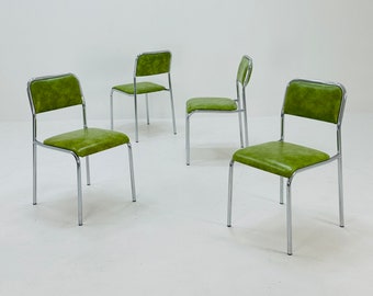 Mid century set of 4 Bauhaus chairs made of chrome steel tubing and green faux leather, Italy, 1980s