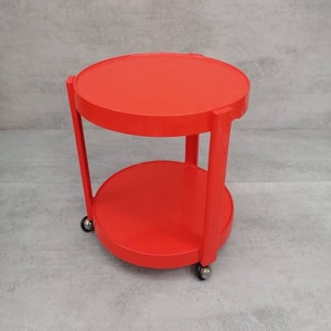 Midcentury oranje plastic en metalen chromen ronde Italiaanse barwagen, jaren 50