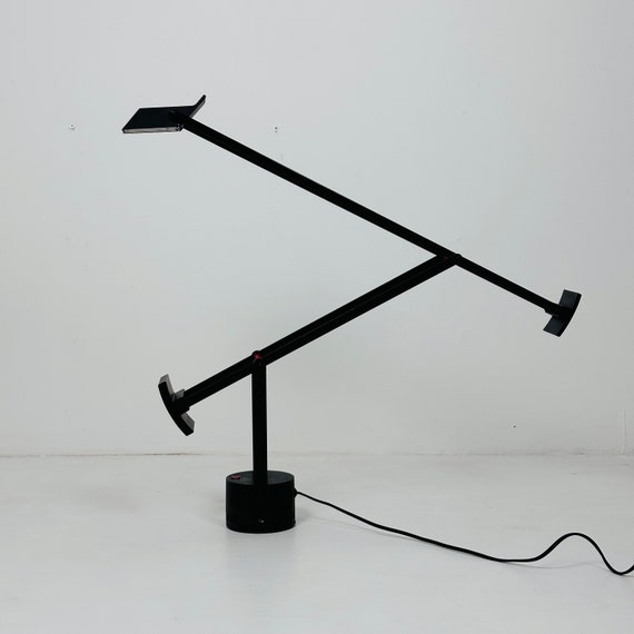 Vintage Italian Tizio Table Lamp by Richard Sapper for Vintage Italian Tizio Table Lamp by Richard Sapper for