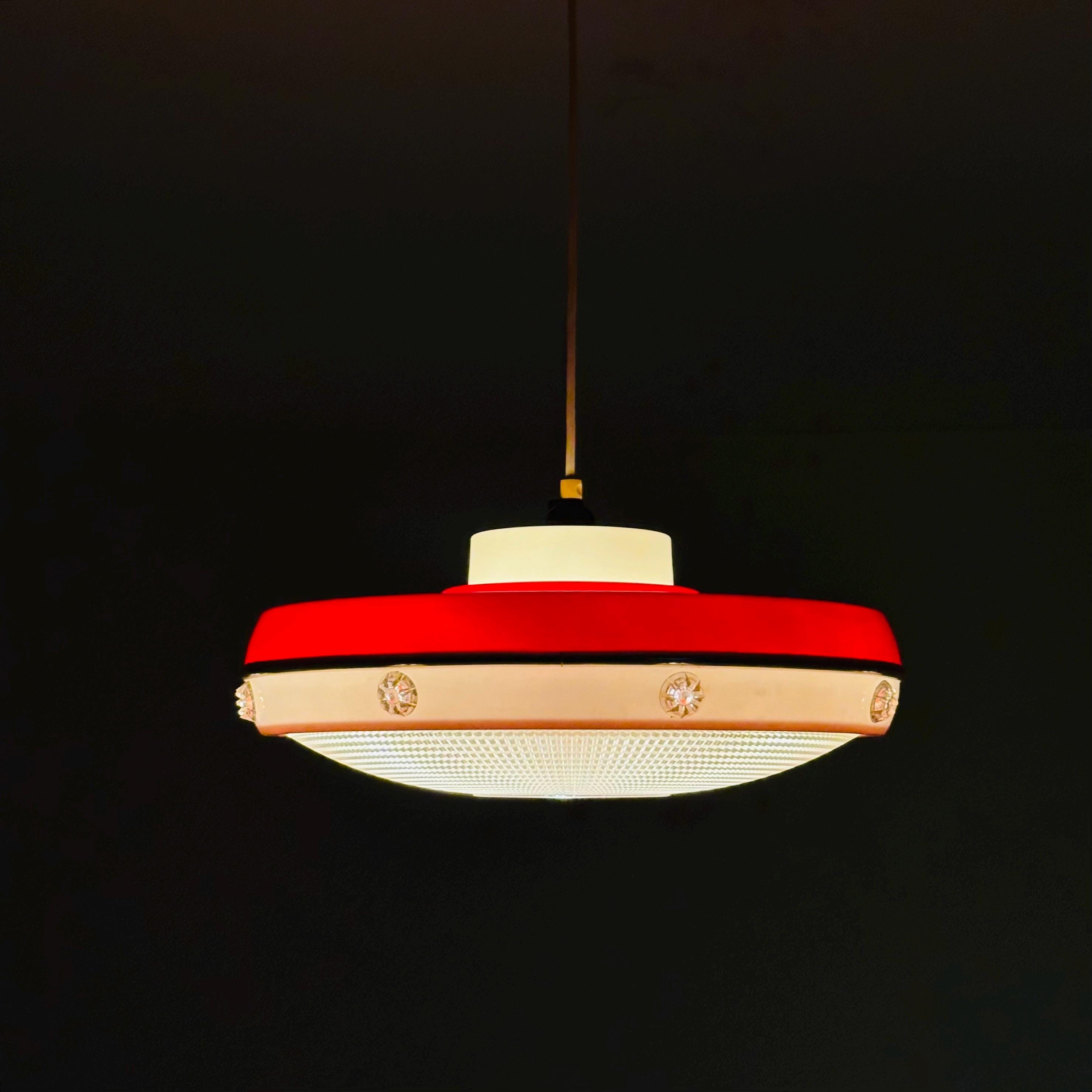 ミッドセンチュリー ペンダント ランプ アクリル ufo スペースエイジ