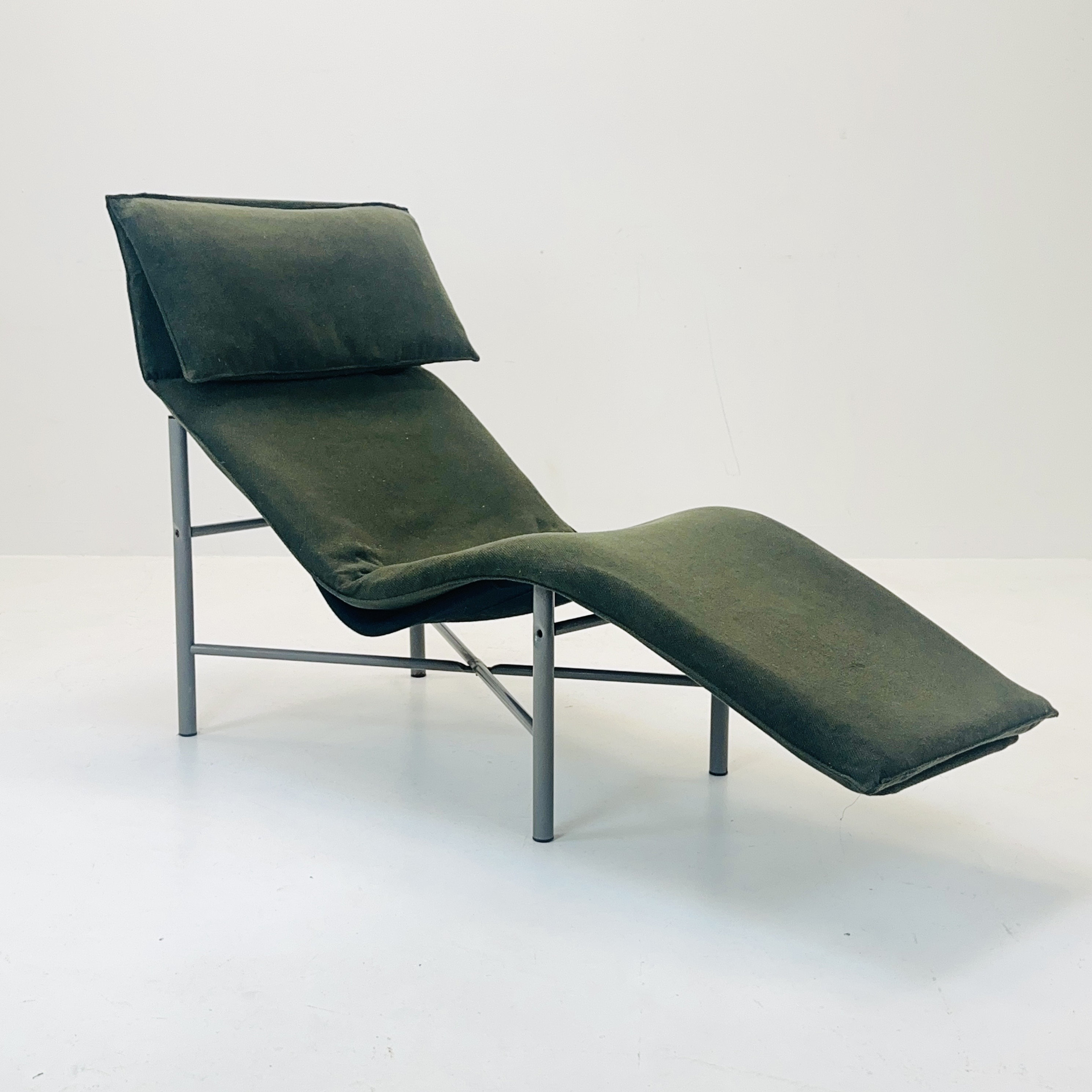 Post Modern Tord Björklund “skye” Chaise Lounge for Ikea, Sweden