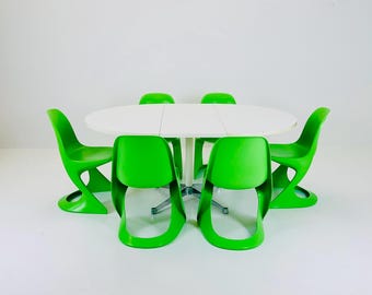 Rozkładany okrągły stół jadalny z połowy XX wieku zaprojektowany przez George'a Nelsona dla Herman Miller, lata 60. XX wieku