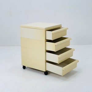 Space age Chest of drawers on wheels model 4601 by Simon Fussell for Kartell, Italy 1970s