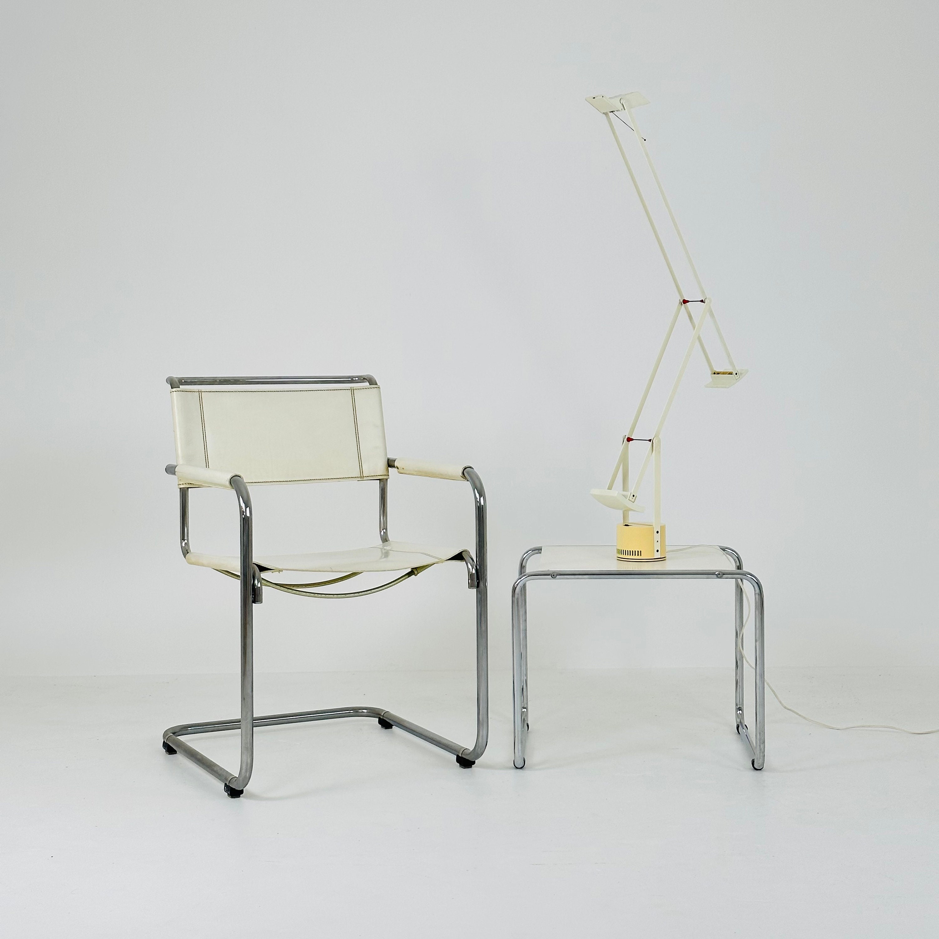 Original Bauhaus S34 Cantilever Chair in White Leather by Mart