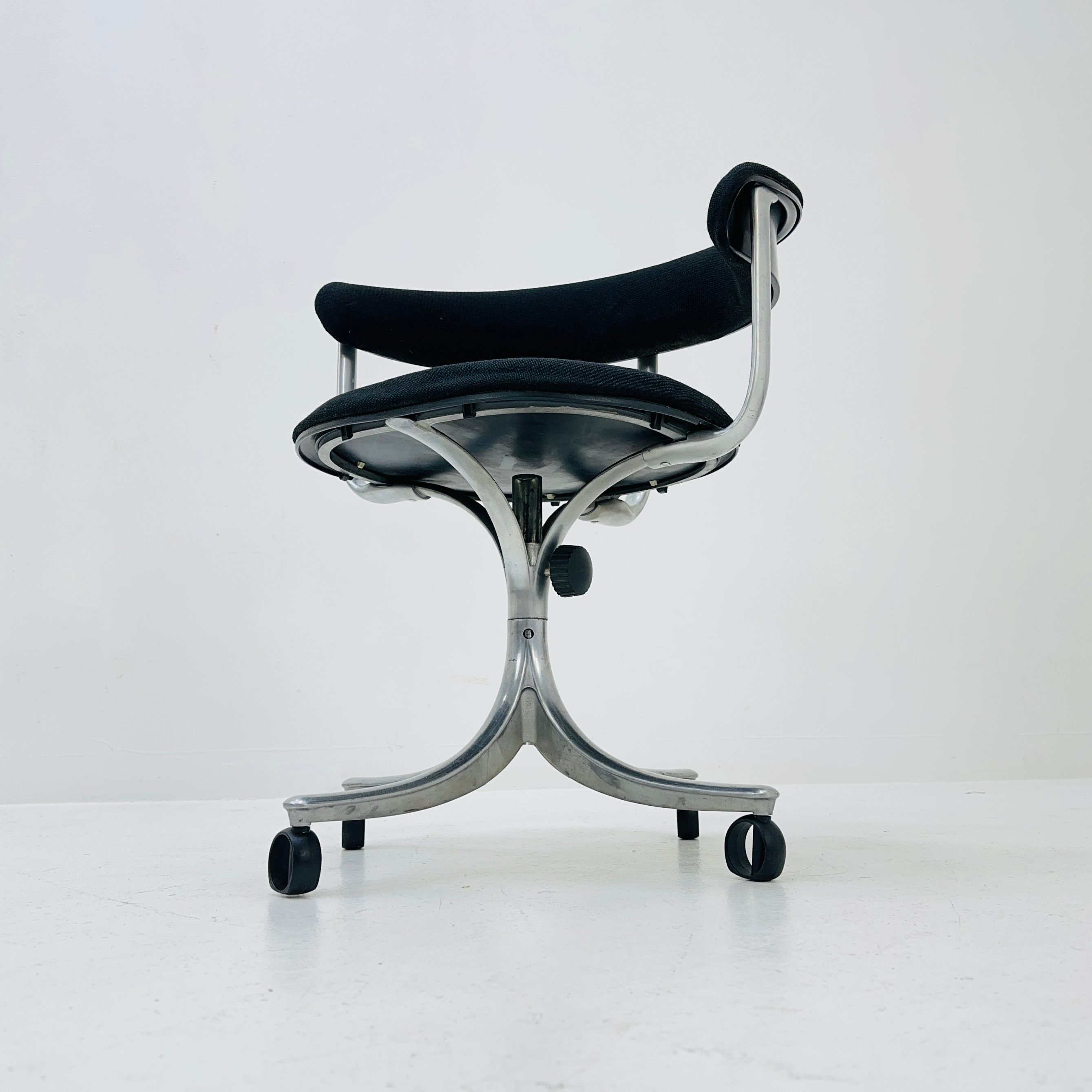 whisky-lounge-chair-fj4880-