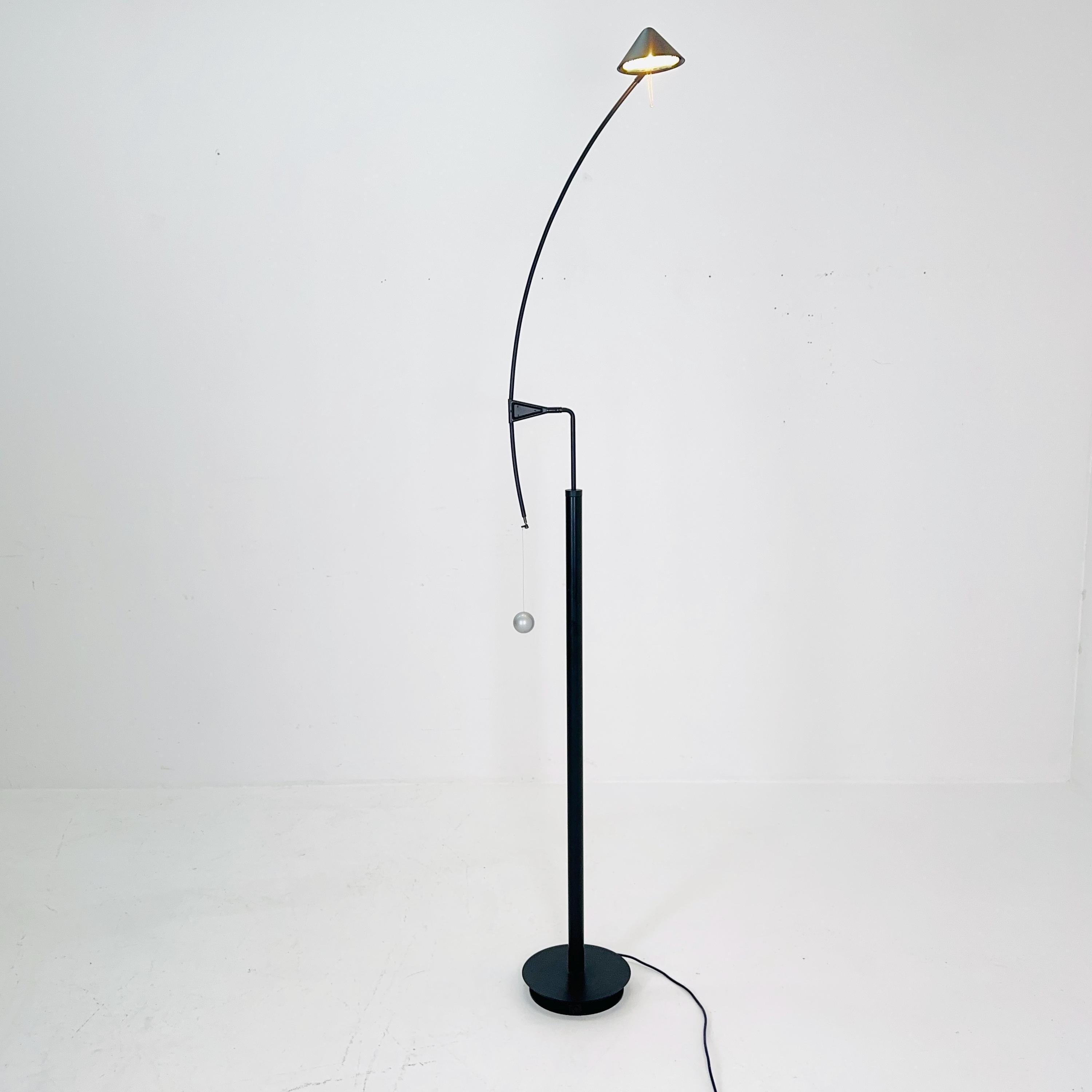 ミッドセンチュリー Nestore Lettura ポストモダン カンチレバー