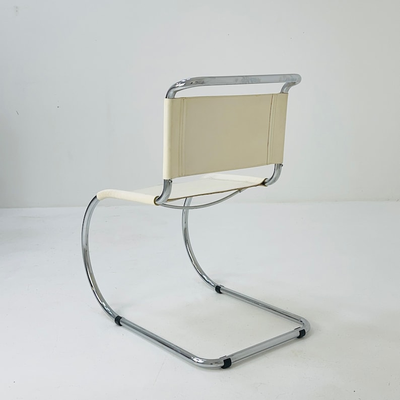 Cantilever MR10 vit stol av Ludwig Mies van der Rohe Italien, 1980-talet bild 5
