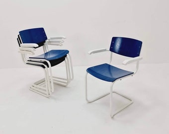 Juego de 4 sillas cantilever Bauhaus Thonet / S 43 F / de mediados de siglo de Thonet Original Alemania década de 1970