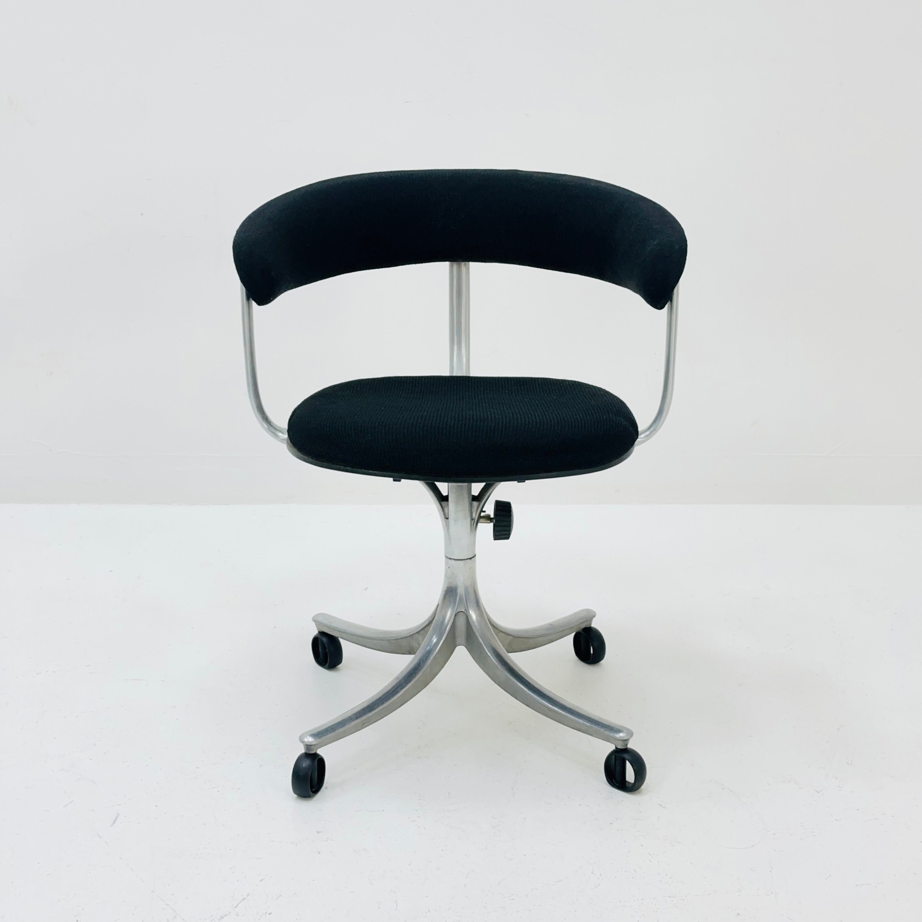 Kevi Office Chair by Jorgen Rasmussen for Knoll, 1960s Kevi Office Chair by Jorgen Rasmussen for Knoll, 1960s