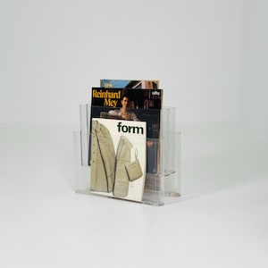 Mid-Century Modern Magazine Rack with 4 Compartments by Giotto Stoppino for Kartell, 1970s model 4676  Italy