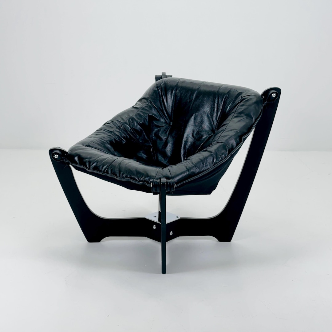 【良品】イエリアーダ LUNA CHAIR ルナチェア ヴィンテージ ノルウェー製ビンテージ本革椅子LUNAチェア｜アンバーデザイン