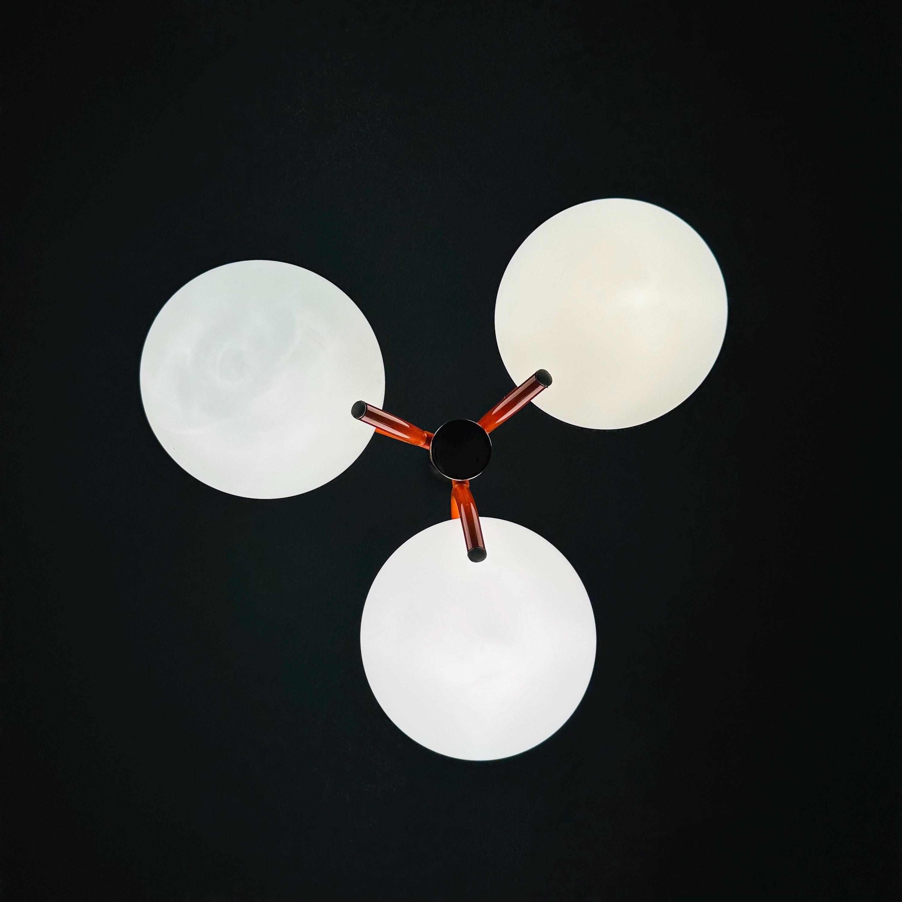 リチャード・エッシグ作、ミッドセンチュリー・スペースエイジ・ボール