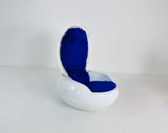 White Garden Egg Chair by Peter Ghyczy, 1968 - Etsy