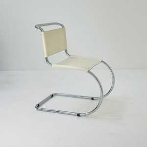Cantilever MR10 vit stol av Ludwig Mies van der Rohe Italien, 1980-talet bild 2