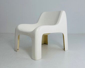 Space Age vintage lounge chair model Anatomical white color by Ahti Kotikoski 1968s for Asko Finland.