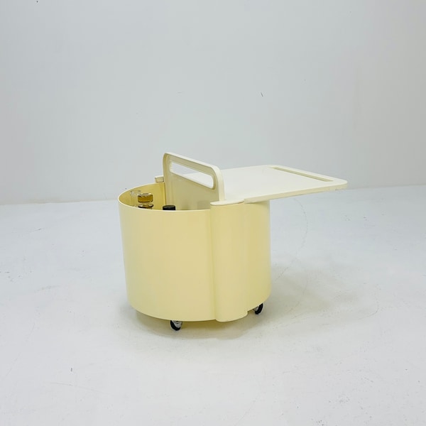 Space Age Off-White plastic Mobile Bar Serving Trolley Livia Castelli for Fain Italy 70s