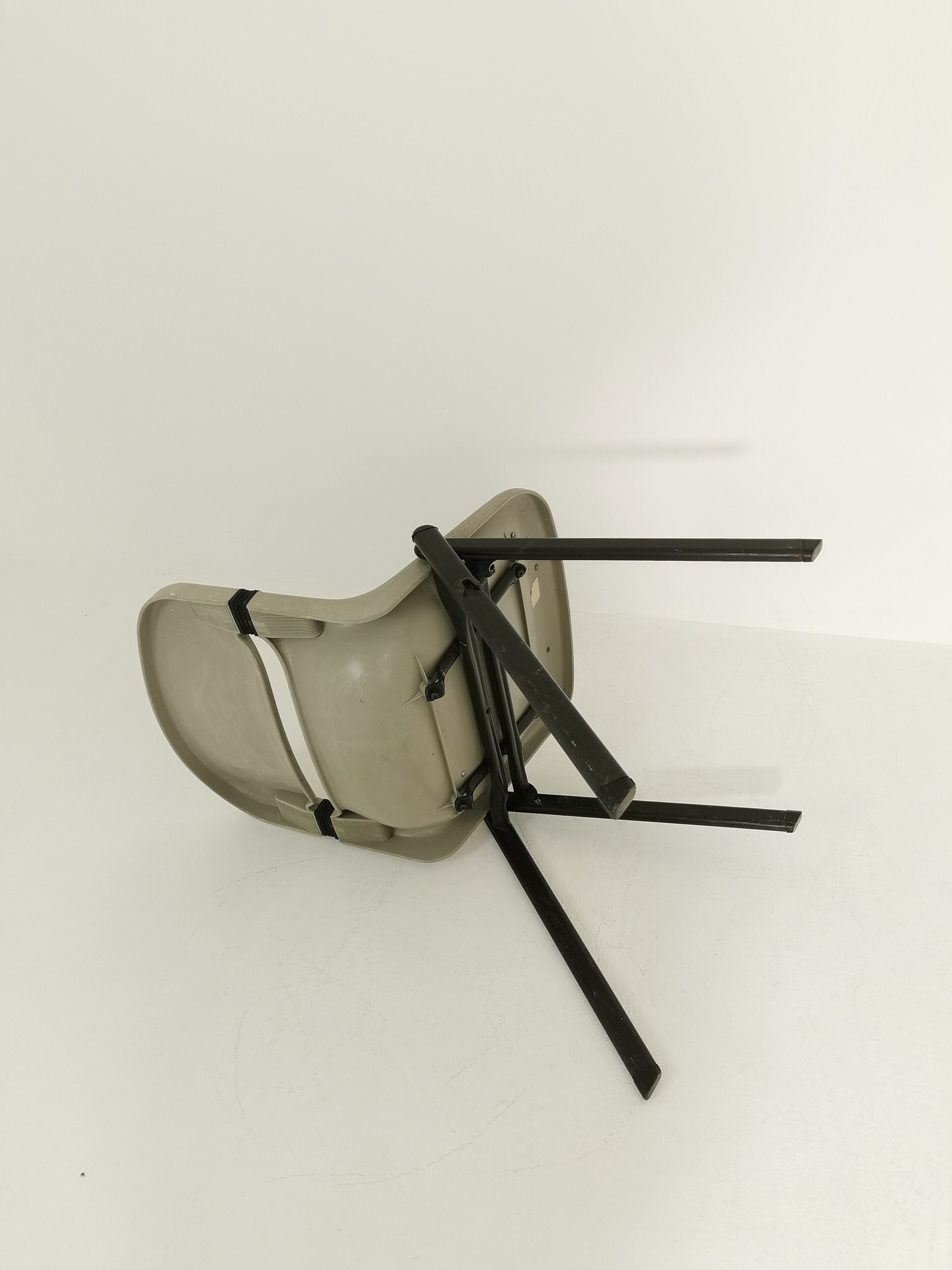 Mid-century Dorsal Office Chair, Designed in 1980 by Emilio Ambas