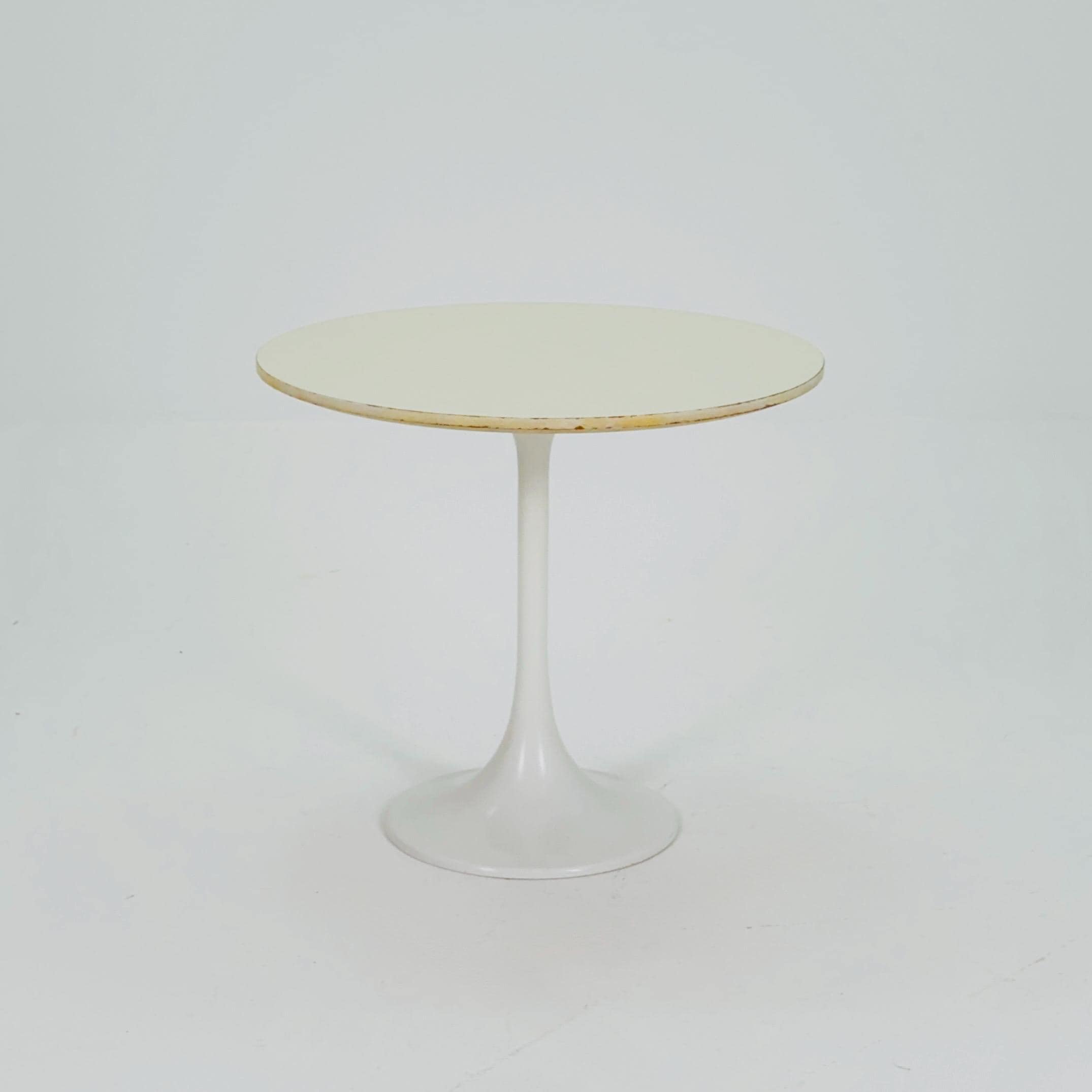 Knoll チューリップ　サイドテーブル　ビンテージ　ミッドセンチュリー ノル Knoll ノル チューリップテーブル サイドテーブル 小