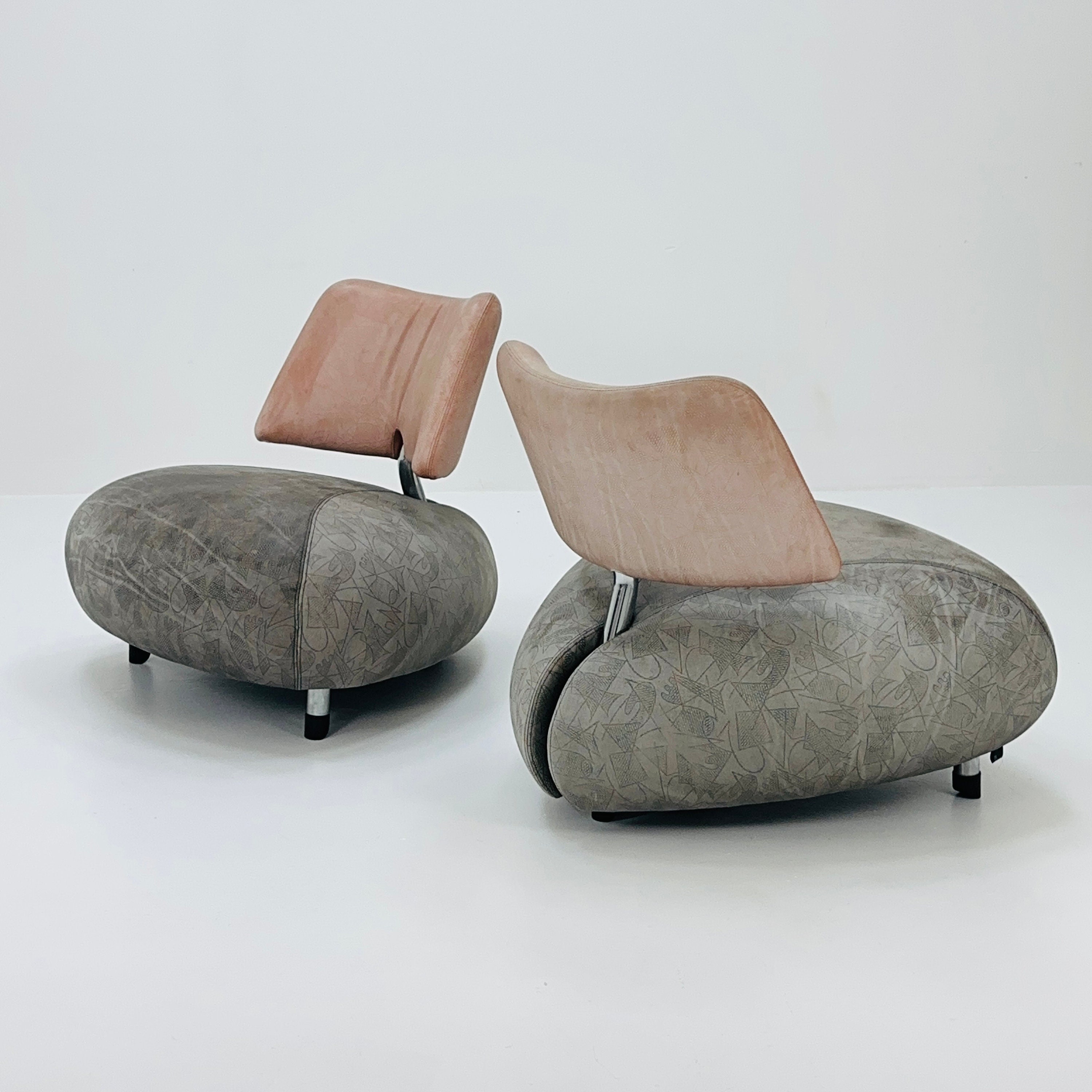 Set of 2 Mid Century Orginal Leather Pallone Lounge Chairs Set of 2 Mid Century Orginal Leather Pallone Lounge Chairs