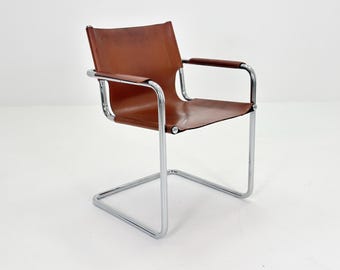 Silla Bauhaus Matteo Grassi MG5 de cuero coñac de mediados de siglo, década de 1980, Italia — Mart Stam y Marcel Breuer