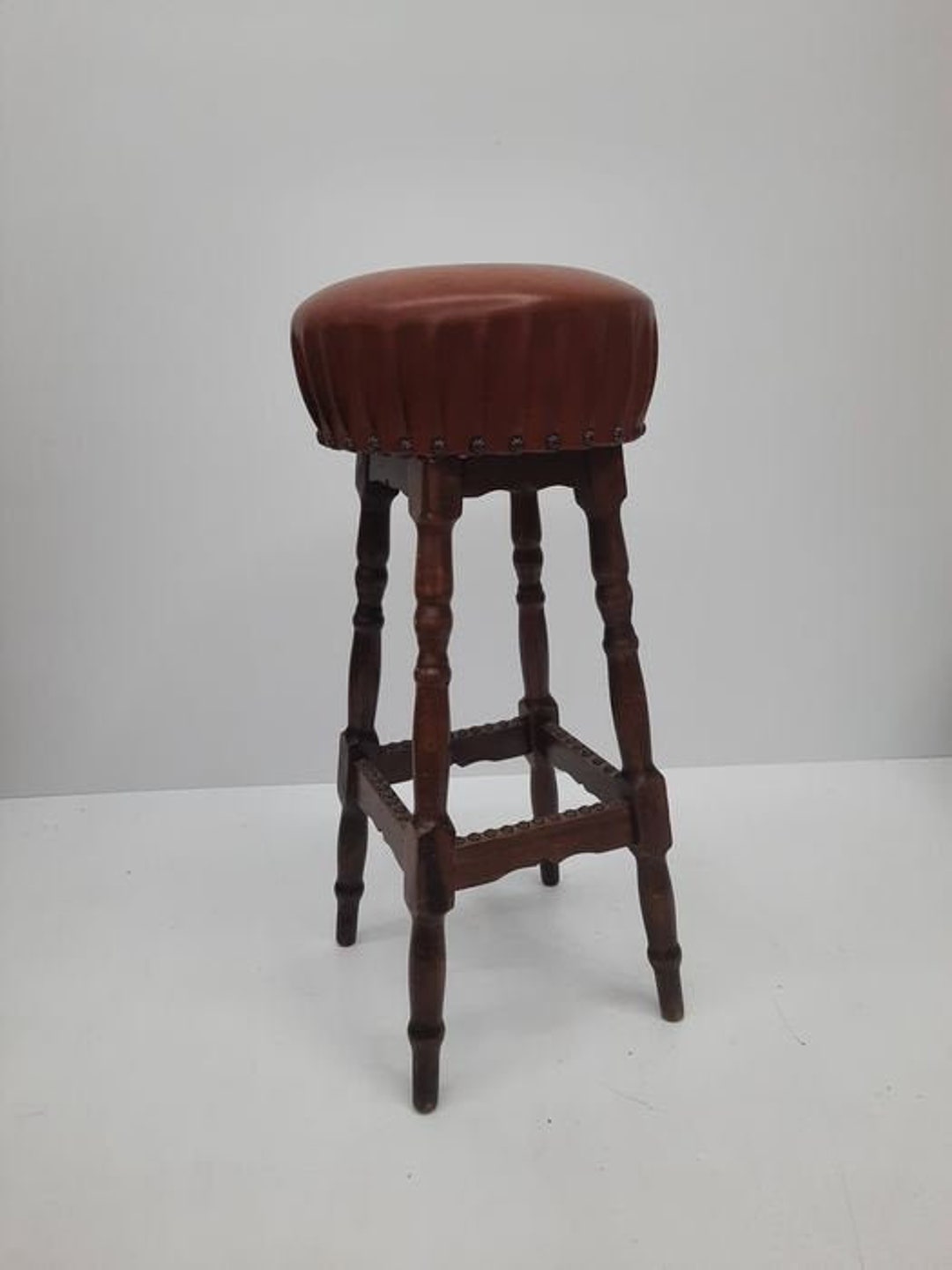 Buy English Country Vintage Style Bar Leather Stool 1950s Online - Main Image