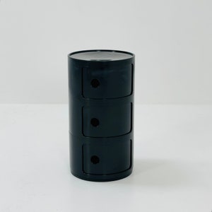 Space age 3 tier Componibili Classic round modular storage unit designed by Anna Castelli Ferrieri for Kartell in 1970s