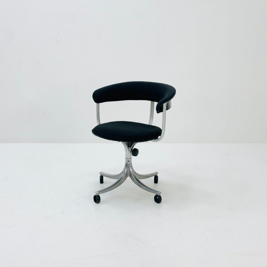 デスクチェア Kevi Chair Jorgen Rasmussen(ヨルゲン・ラスムッセン)デザイン KEVI Chair