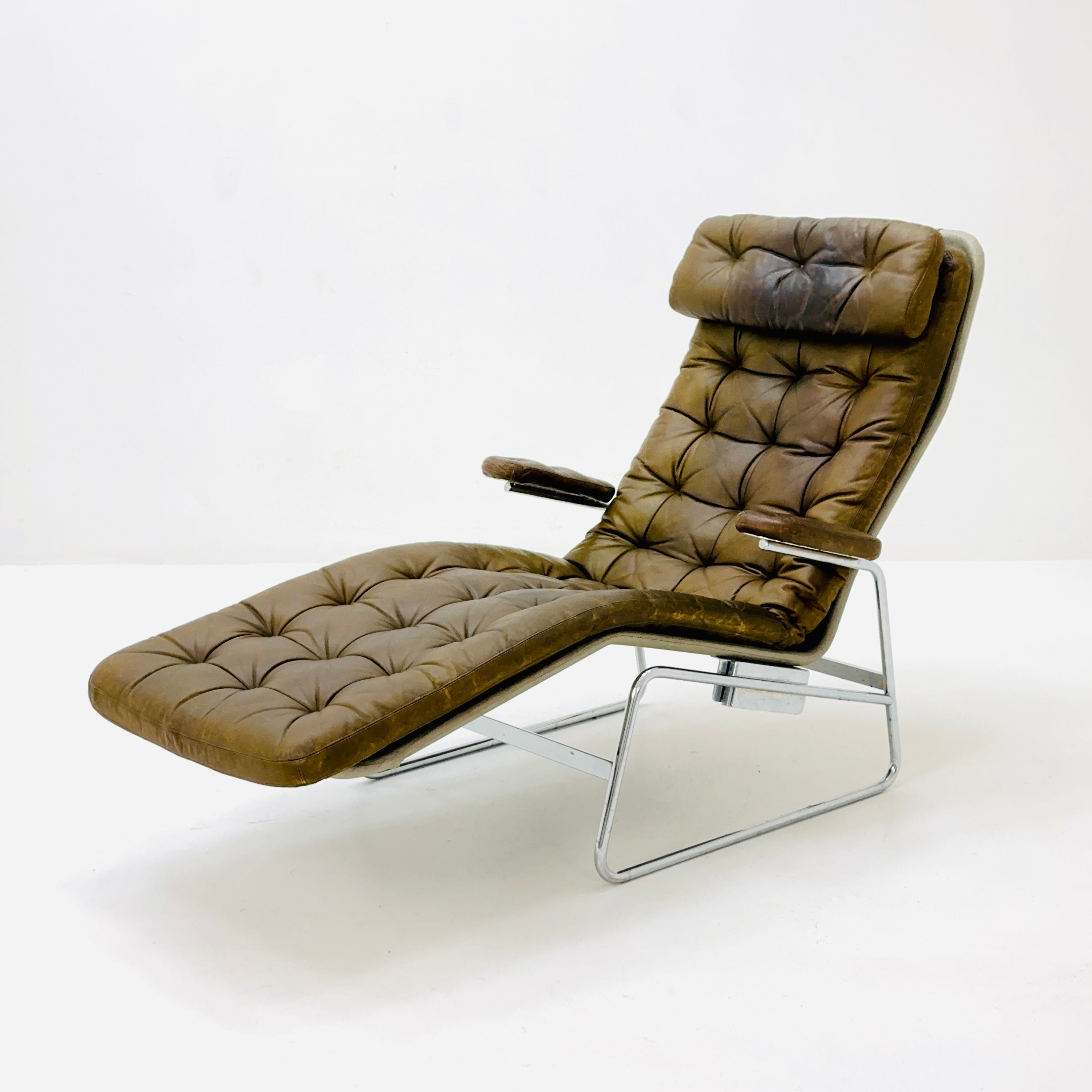 Rare Mid Century Fenix Easy Leather Chair for DUX by Sam Larsson