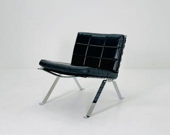Mid century leather lounge Euro chair by Hans Eichenberger for Girsberger - 1960s Switzerland